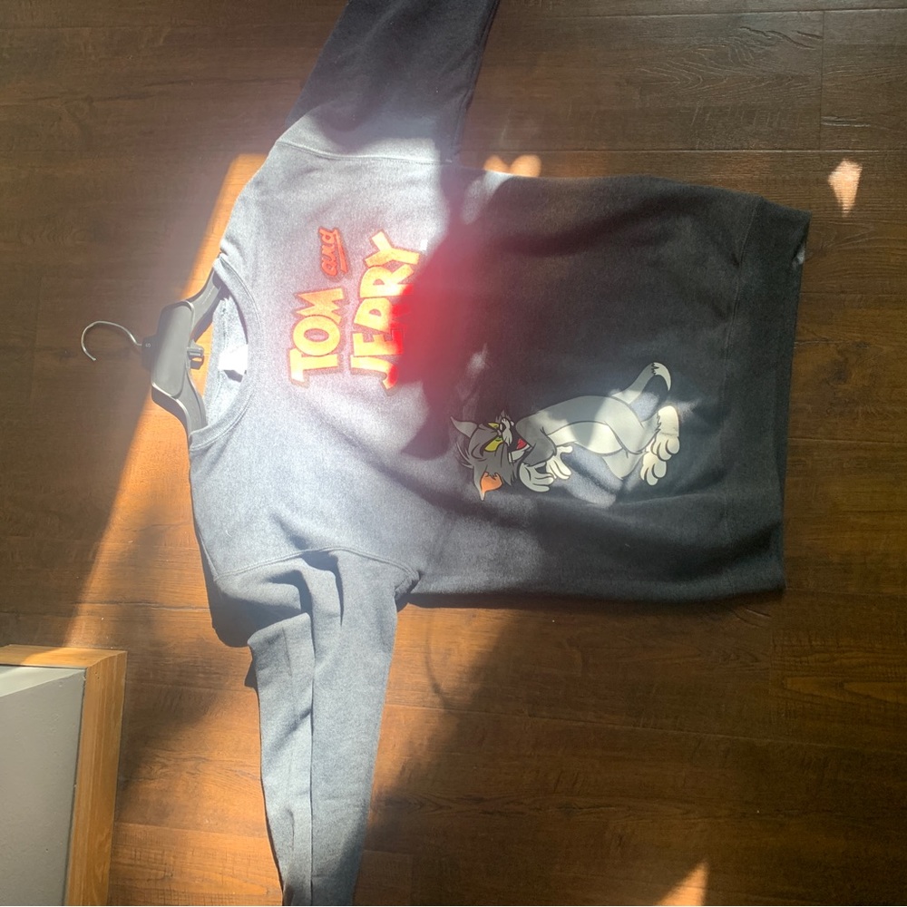 Tom and Jerry crewneck sweater